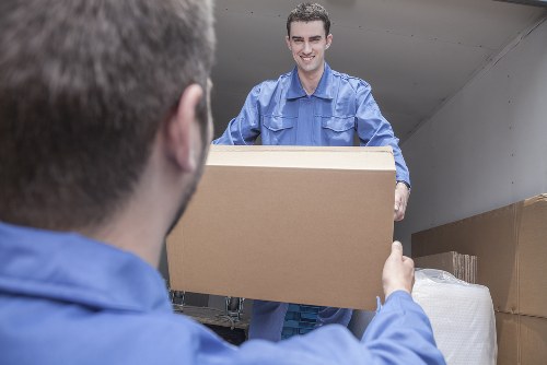 Submitting a storage complaint with clear details